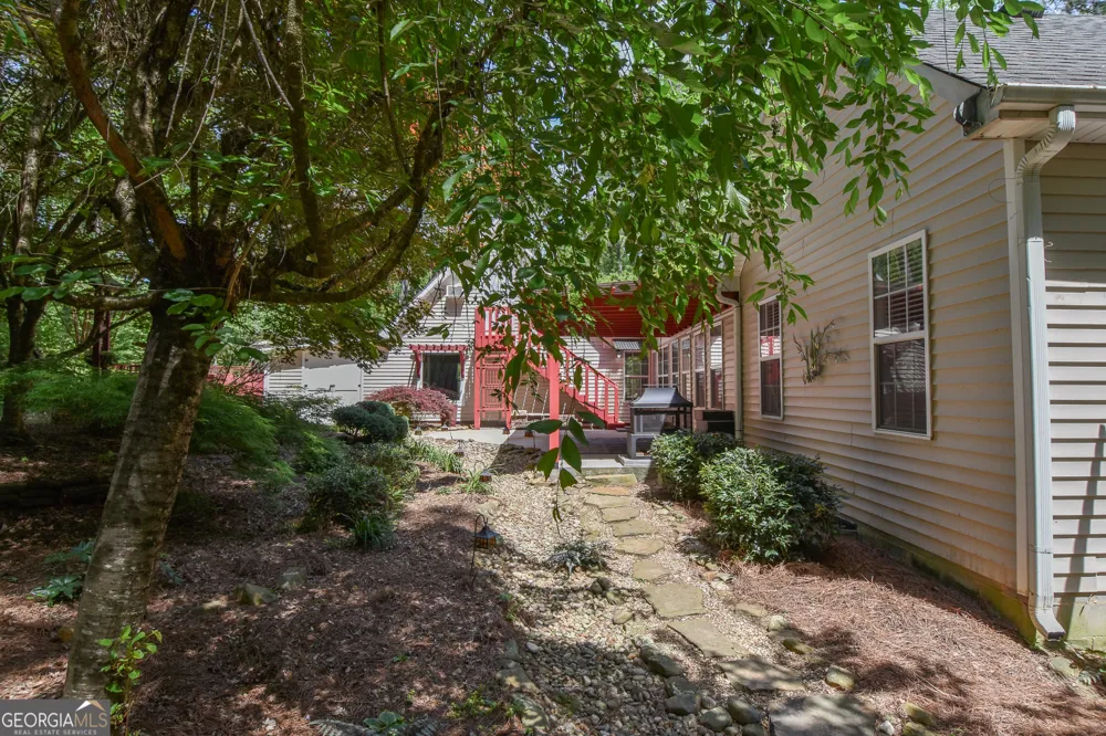 75 Katies CT Meansville, GA 30256