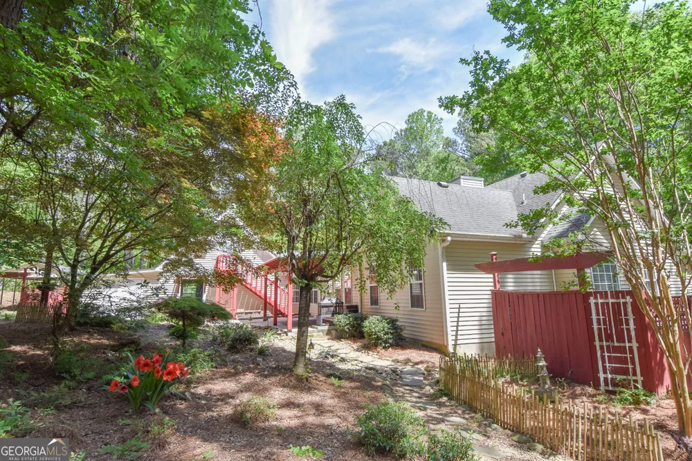 75 Katies CT Meansville, GA 30256