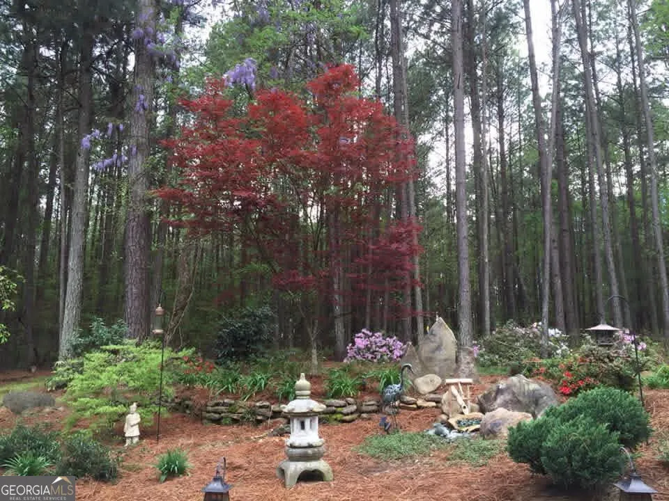 75 Katies CT Meansville, GA 30256