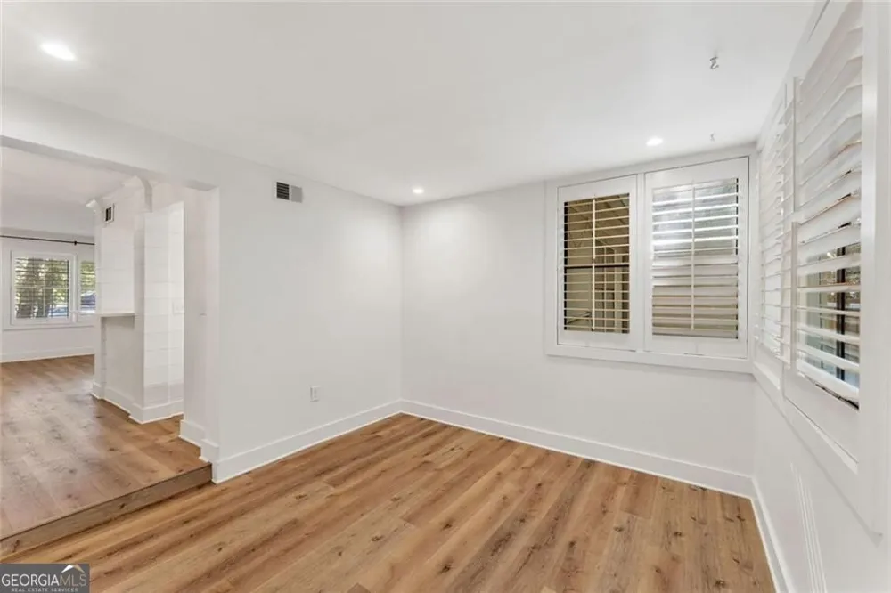 143 Amherst PL NW Atlanta, GA 30327