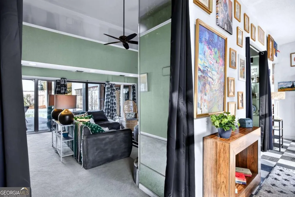 102 Stuart ST Savannah, GA 31405