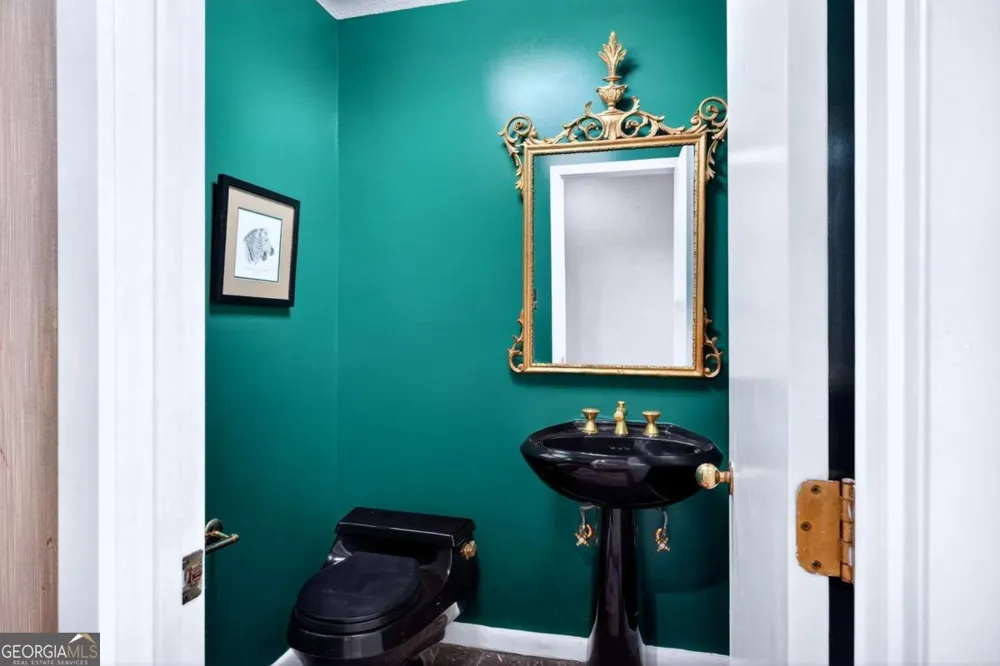 102 Stuart ST Savannah, GA 31405