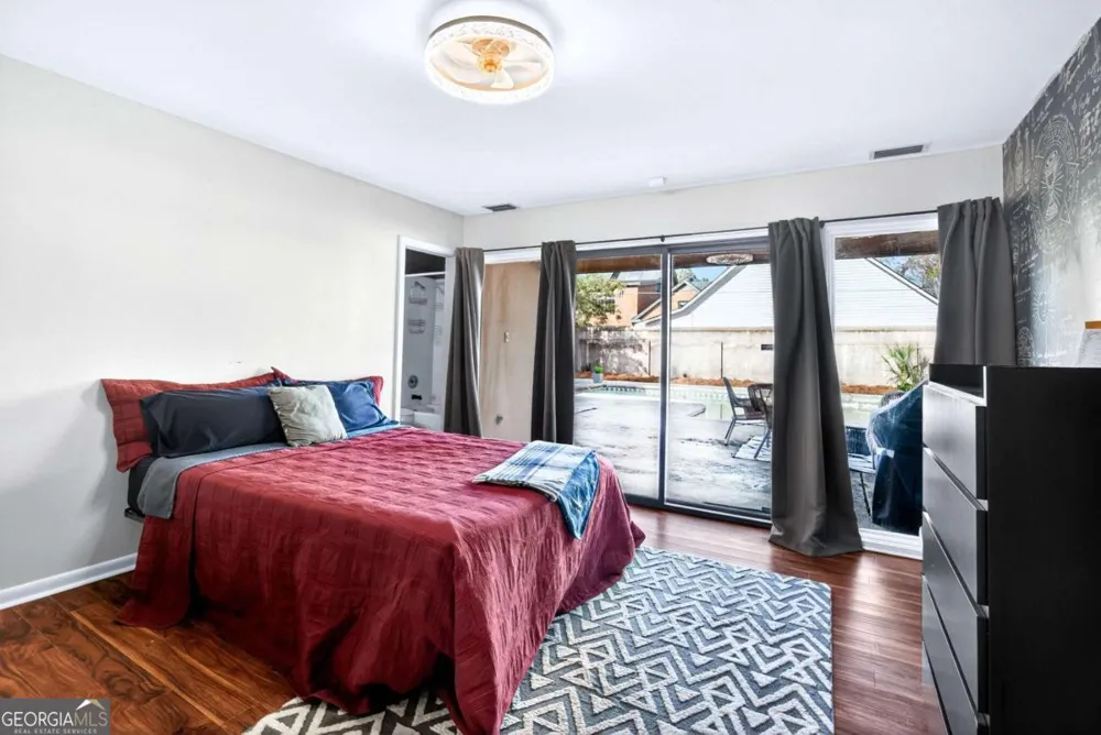 102 Stuart ST Savannah, GA 31405