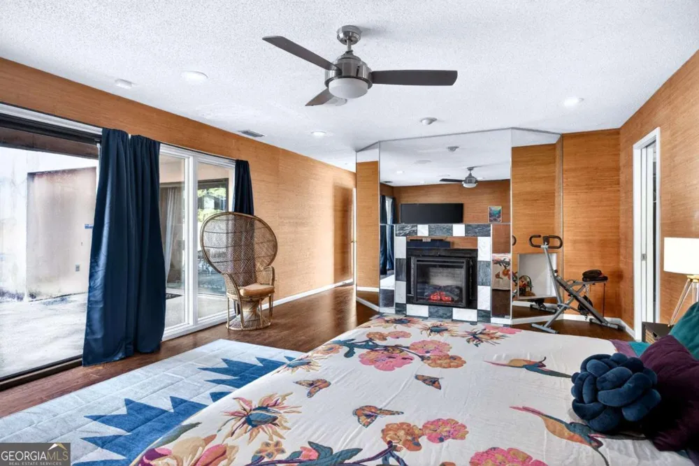 102 Stuart ST Savannah, GA 31405
