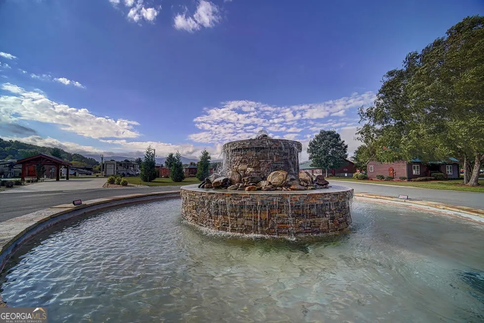 101 Foggy Mtn RD Blairsville, GA 30512