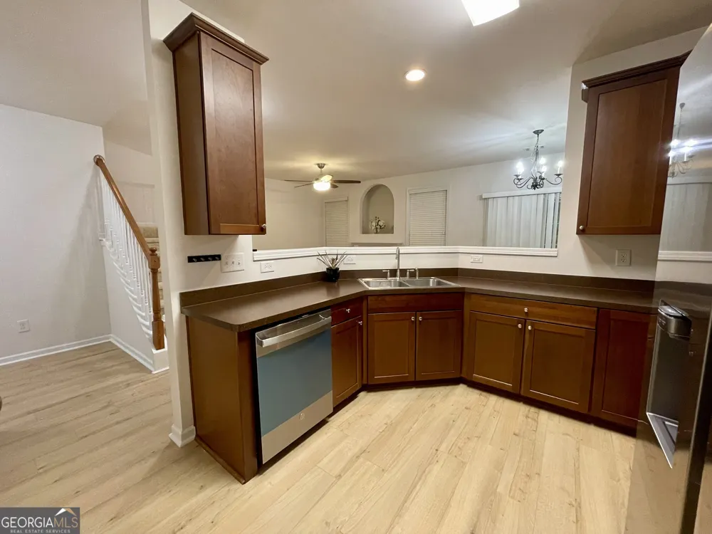 4494 NW Black Hills DR NW Acworth, GA 30101