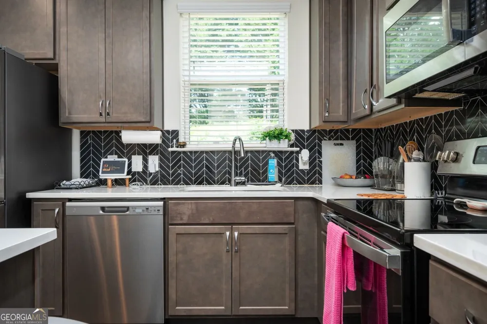 6446 Scudders DR Lithonia, GA 30058