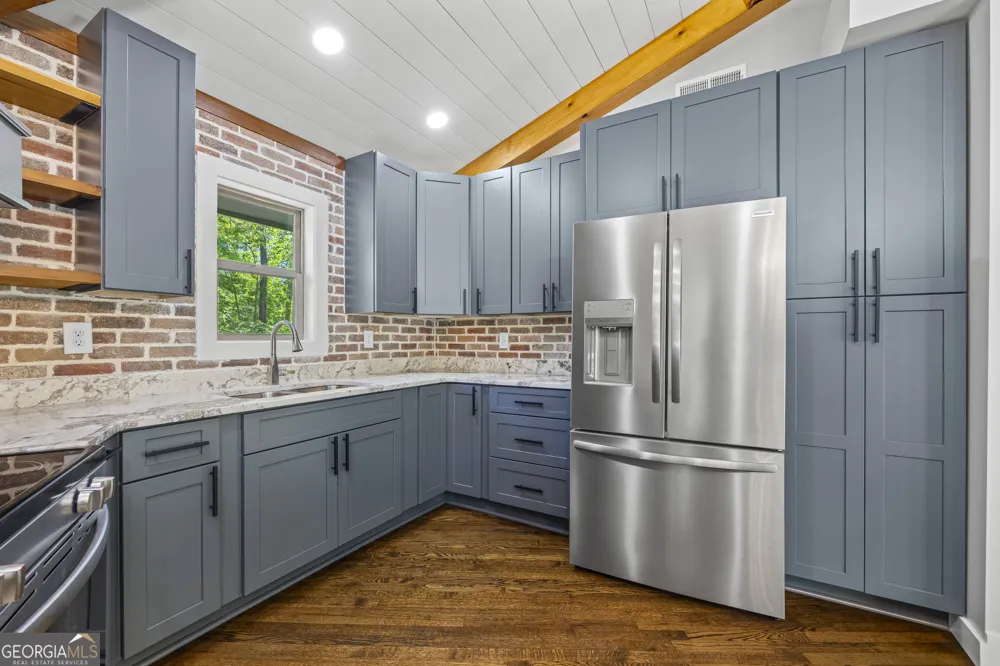484 Mountain Stream LN Lakemont, GA 30552