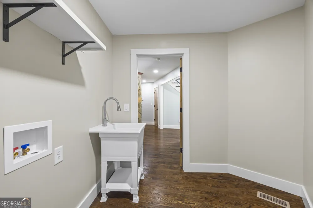 484 Mountain Stream LN Lakemont, GA 30552