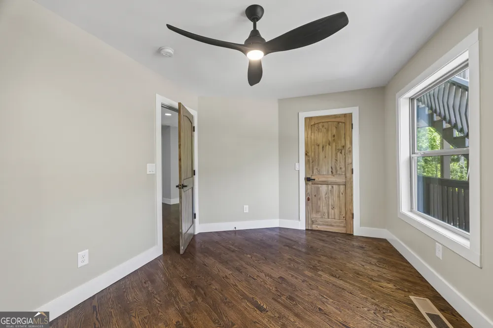 484 Mountain Stream LN Lakemont, GA 30552