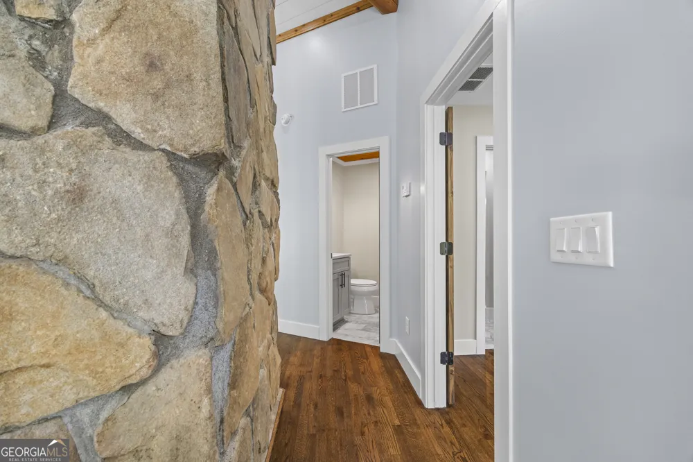 484 Mountain Stream LN Lakemont, GA 30552