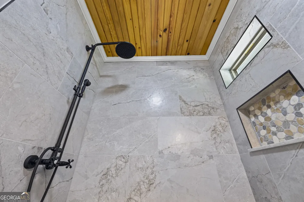 484 Mountain Stream LN Lakemont, GA 30552