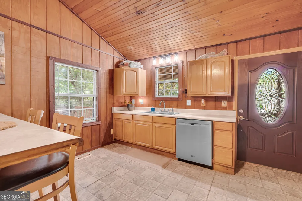 776 Normandy TRL Lavonia, GA 30553