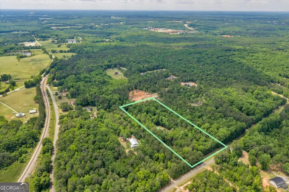 627 Johnstonville RD Barnesville, GA 30204