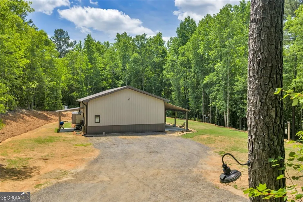 627 Johnstonville RD Barnesville, GA 30204