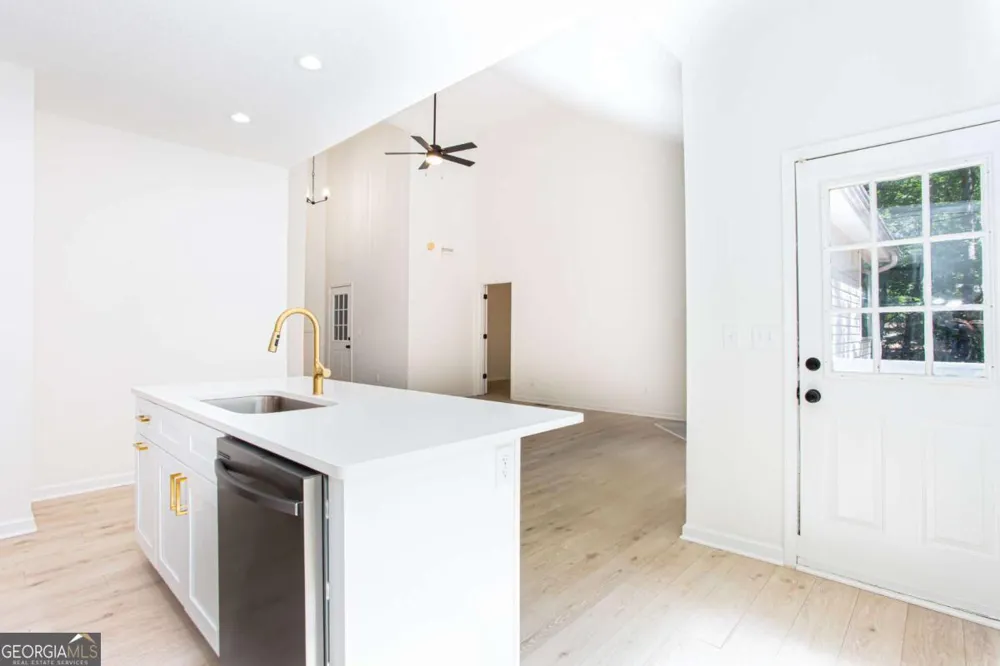 8071 Beachwood DR Murrayville, GA 30564