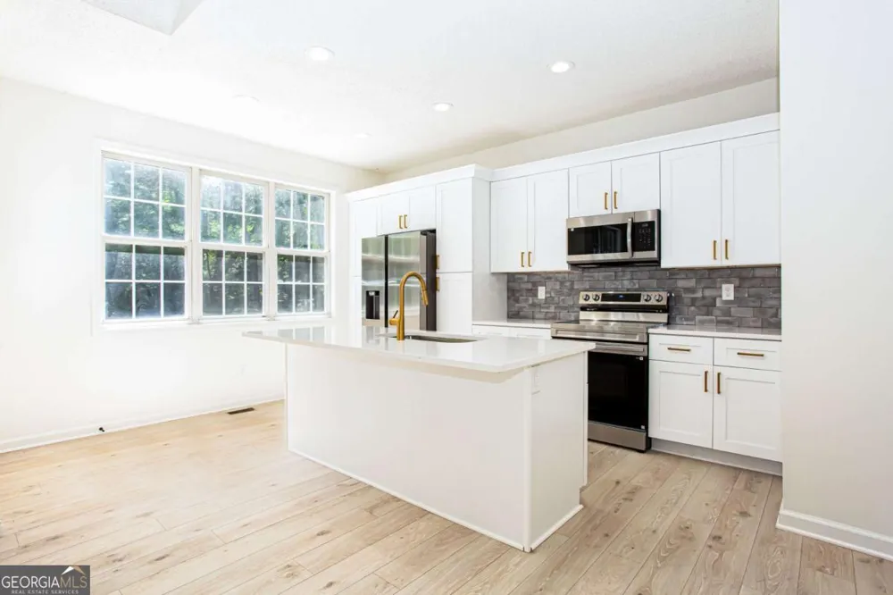8071 Beachwood DR Murrayville, GA 30564
