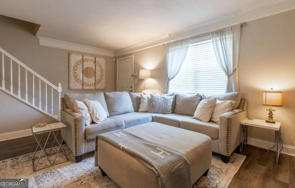 6900 Roswell RD Sandy Springs, GA 30328
