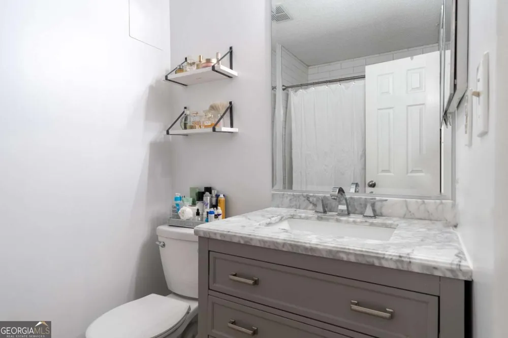 6900 Roswell RD Sandy Springs, GA 30328