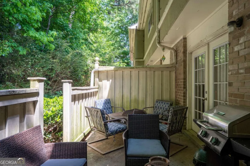 6900 Roswell RD Sandy Springs, GA 30328