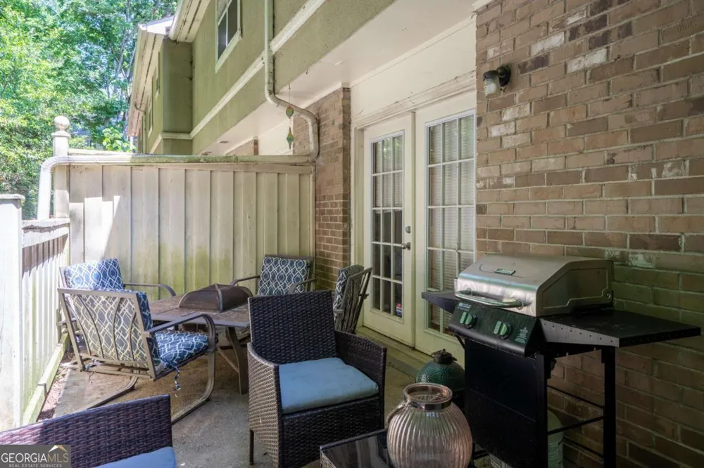 6900 Roswell RD Sandy Springs, GA 30328