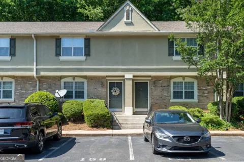 6900 Roswell RD