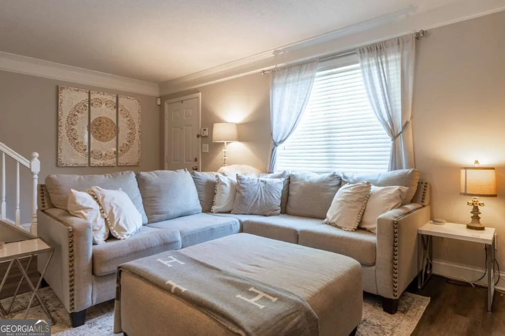 6900 Roswell RD Sandy Springs, GA 30328