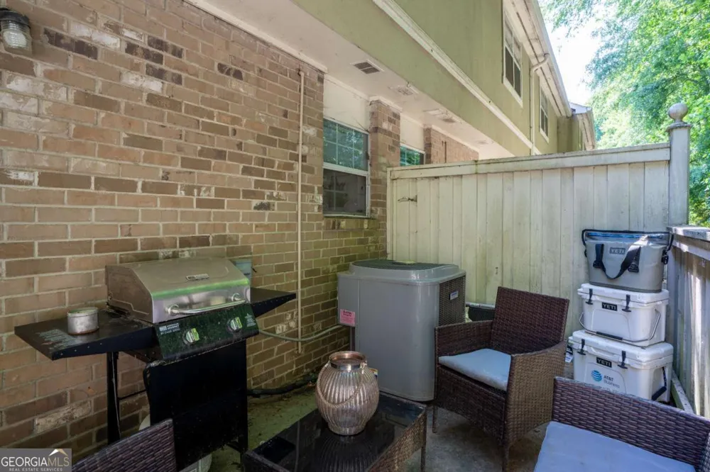 6900 Roswell RD Sandy Springs, GA 30328