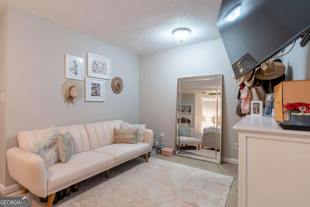6900 Roswell RD Sandy Springs, GA 30328