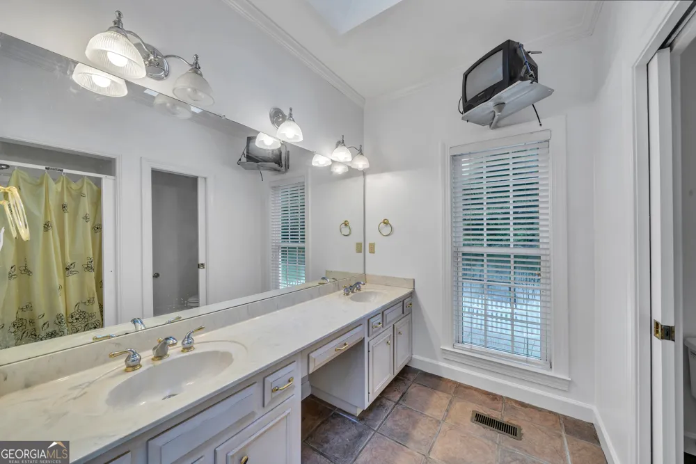 104 Westlake CIR Americus, GA 31709