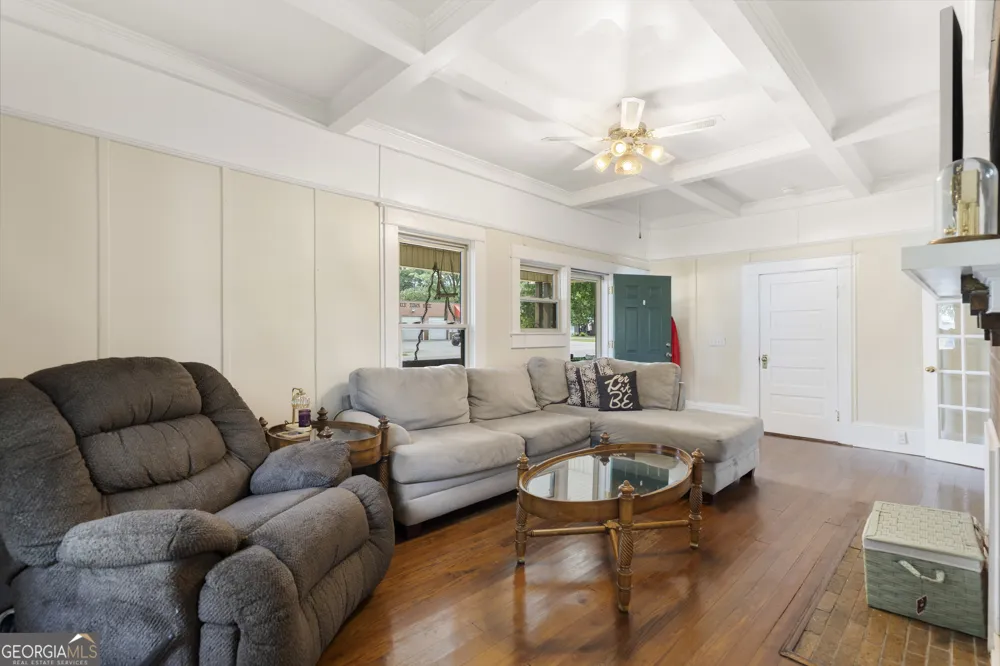 17 Lyerly Dam RD Lyerly, GA 30730