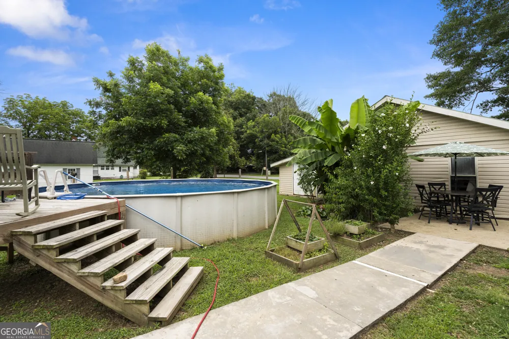 17 Lyerly Dam RD Lyerly, GA 30730