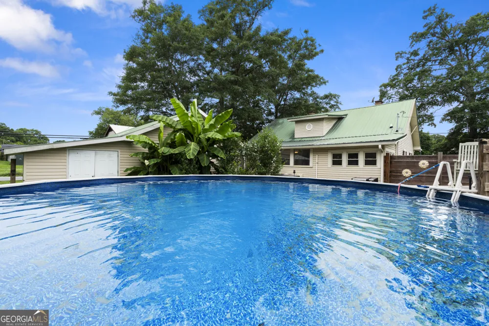 17 Lyerly Dam RD Lyerly, GA 30730