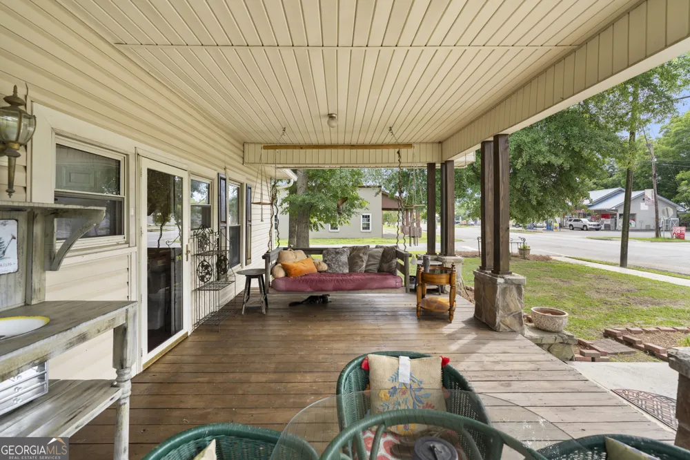 17 Lyerly Dam RD Lyerly, GA 30730