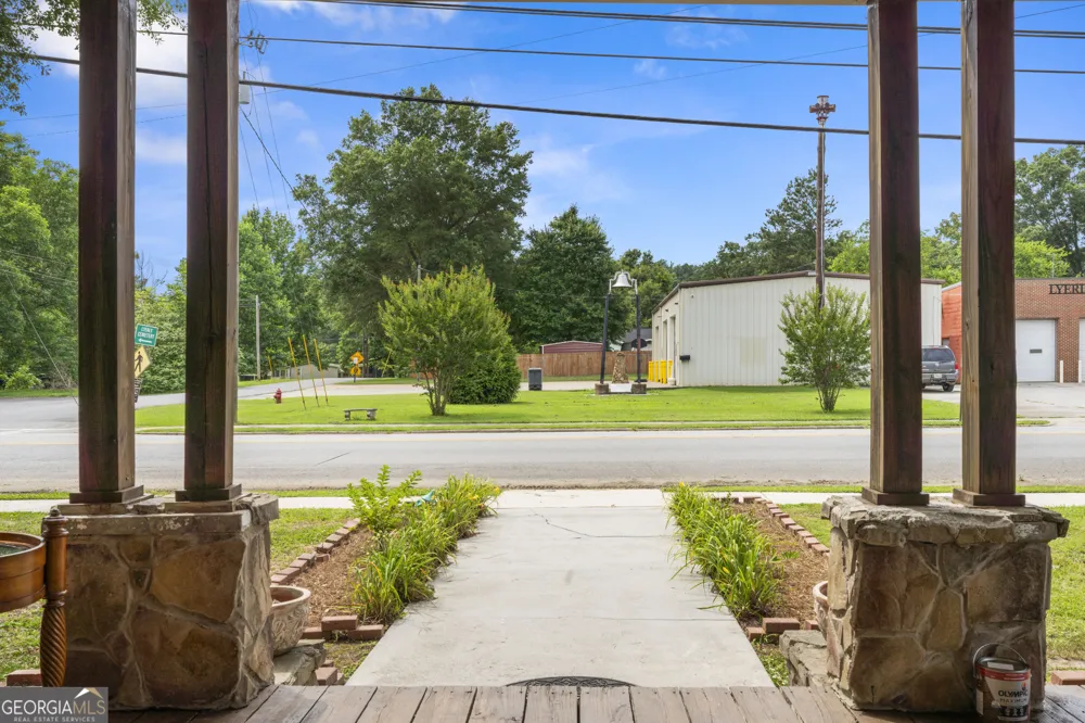 17 Lyerly Dam RD Lyerly, GA 30730