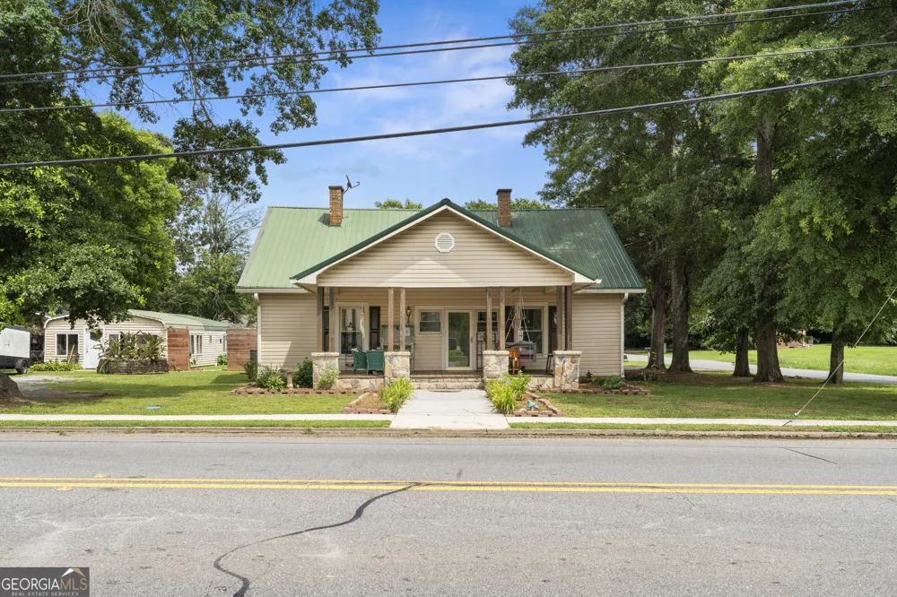 17 Lyerly Dam RD Lyerly, GA 30730