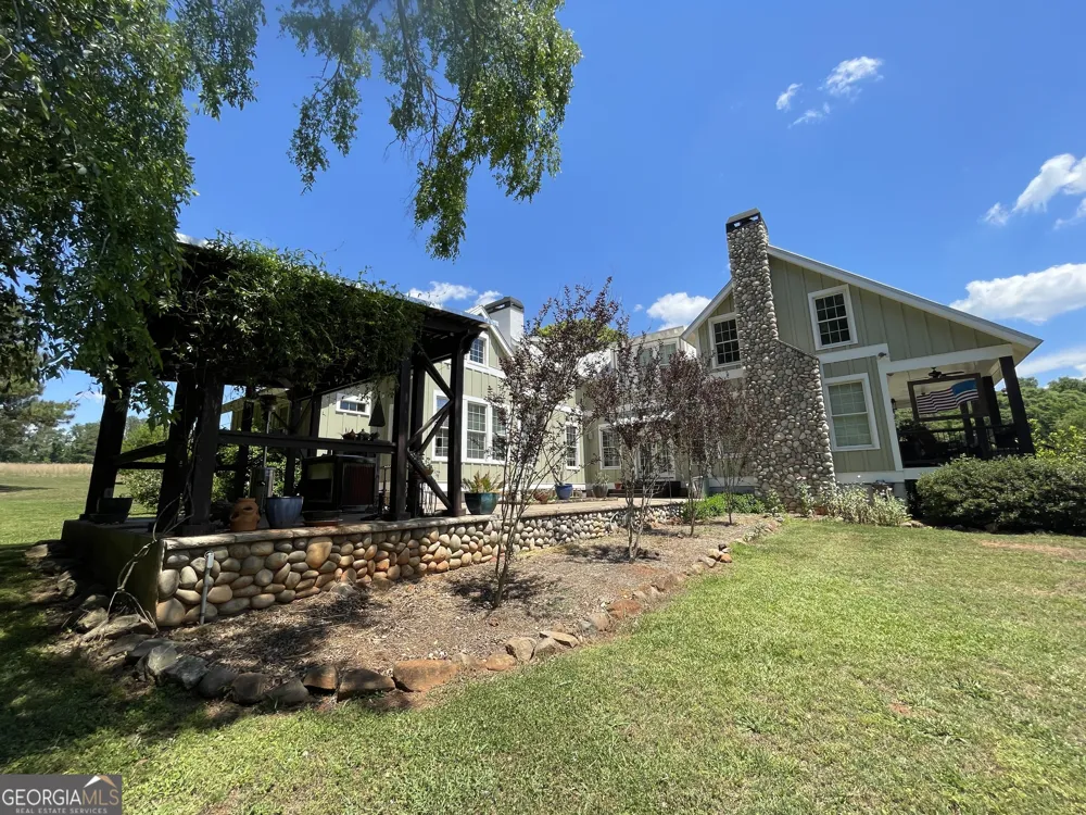156 Lake Oglethorpe DR Arnoldsville, GA 30619