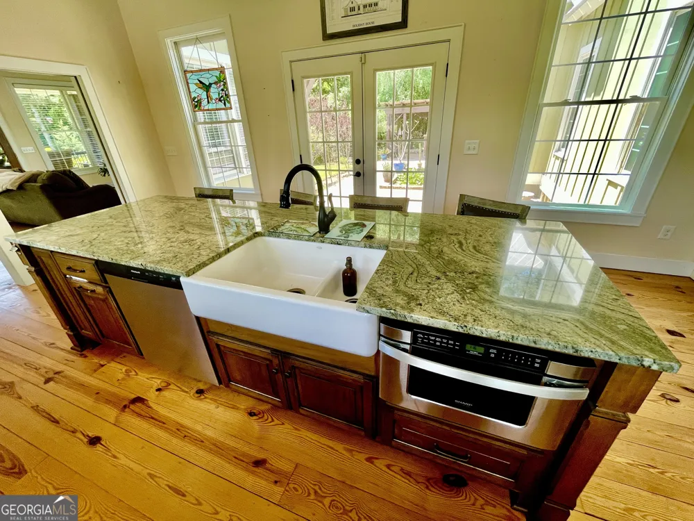 156 Lake Oglethorpe DR Arnoldsville, GA 30619