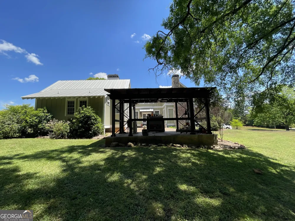 156 Lake Oglethorpe DR Arnoldsville, GA 30619
