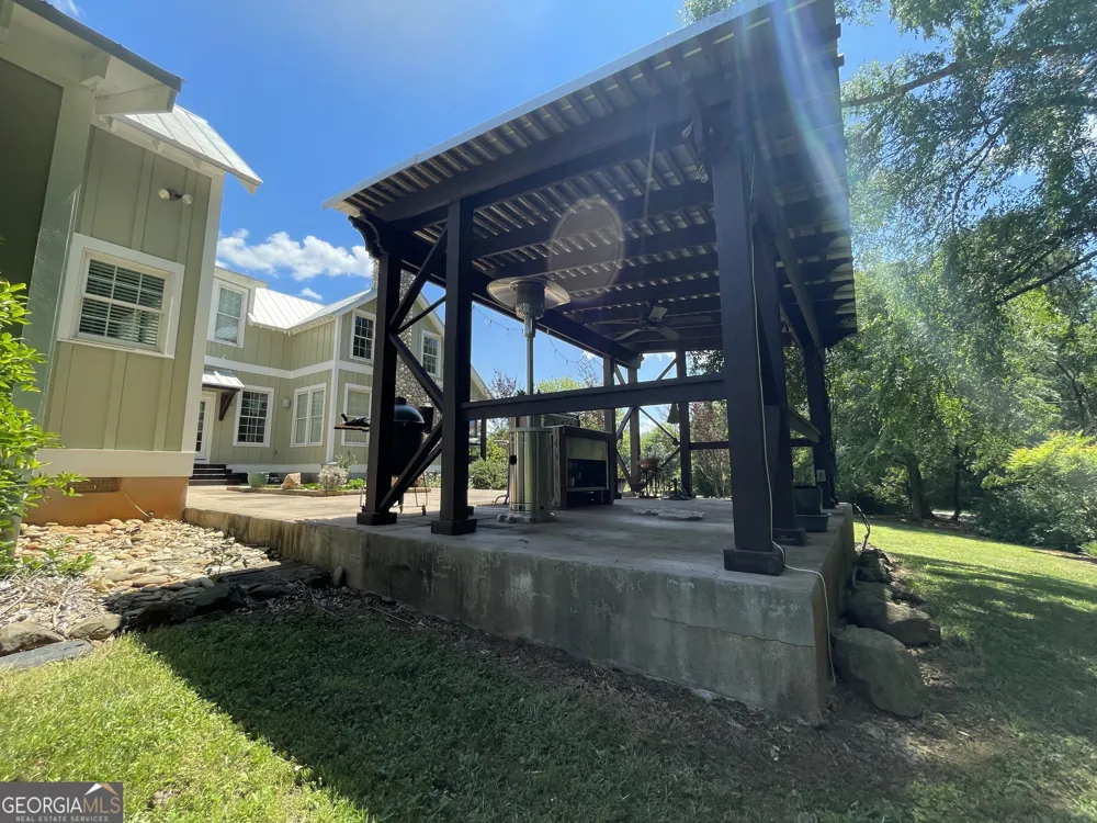 156 Lake Oglethorpe DR Arnoldsville, GA 30619