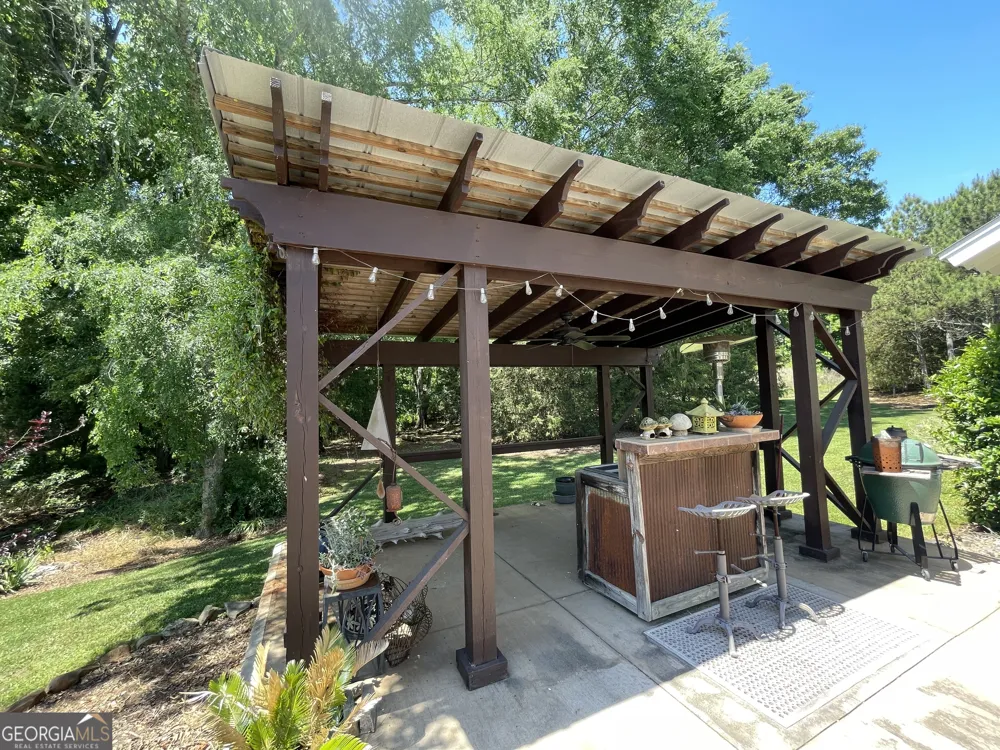 156 Lake Oglethorpe DR Arnoldsville, GA 30619