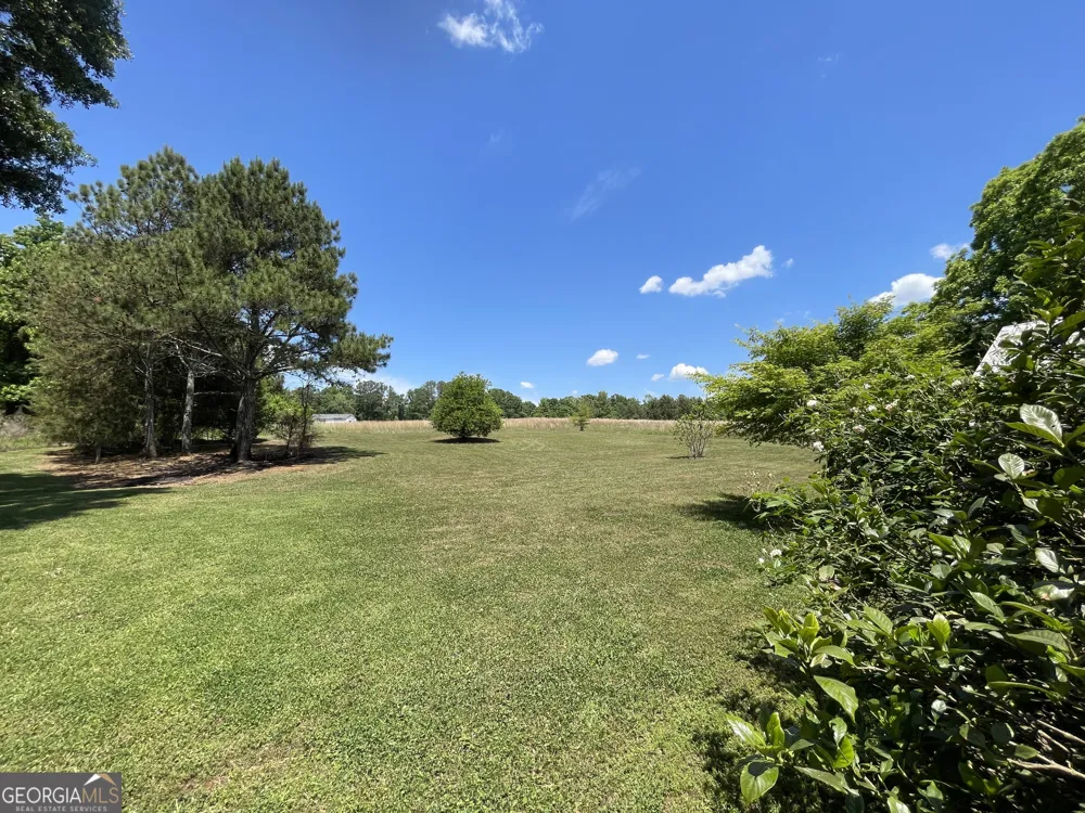 156 Lake Oglethorpe DR Arnoldsville, GA 30619