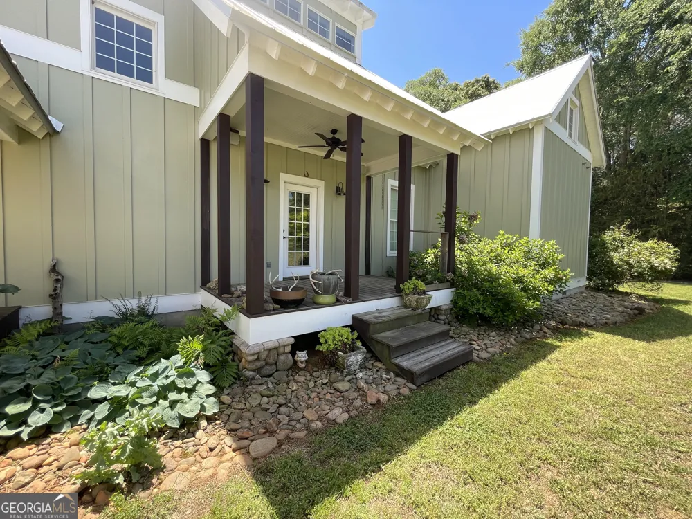156 Lake Oglethorpe DR Arnoldsville, GA 30619