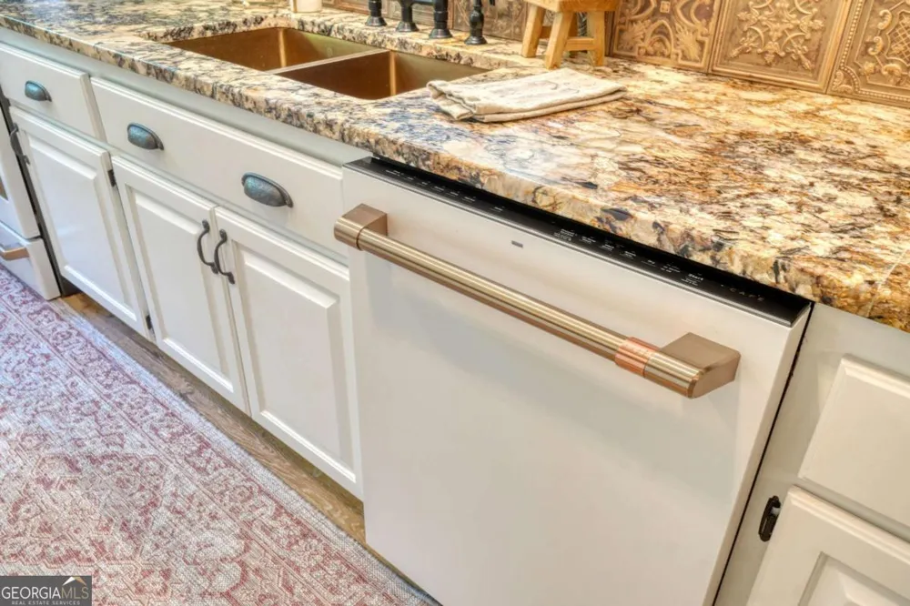 18 Tranquility TRL Blairsville, GA 30512