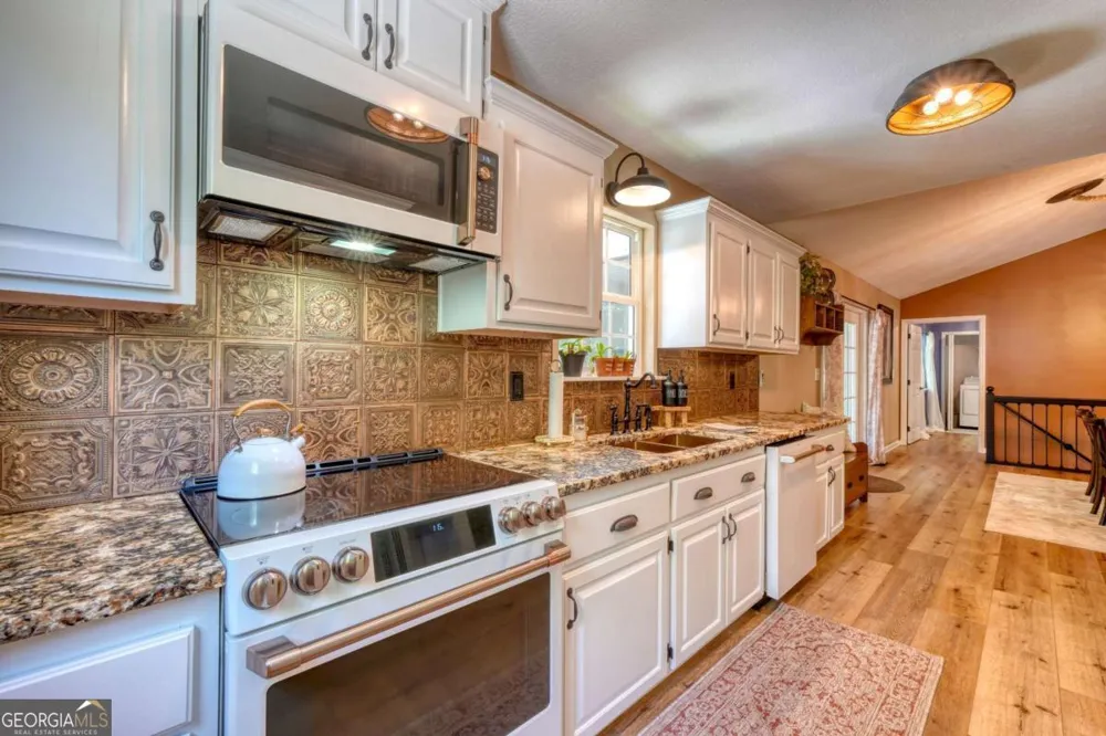 18 Tranquility TRL Blairsville, GA 30512
