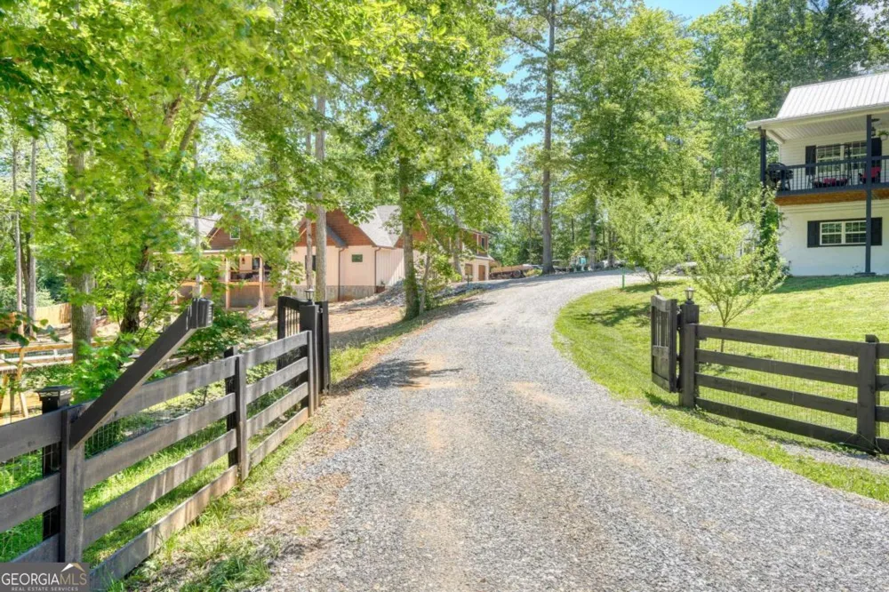 18 Tranquility TRL Blairsville, GA 30512