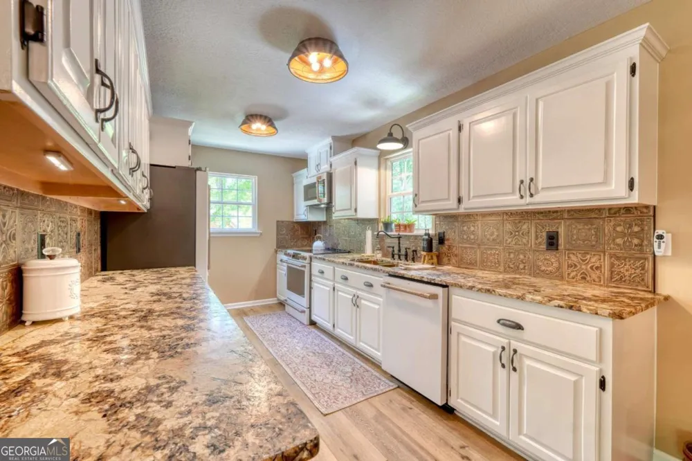 18 Tranquility TRL Blairsville, GA 30512