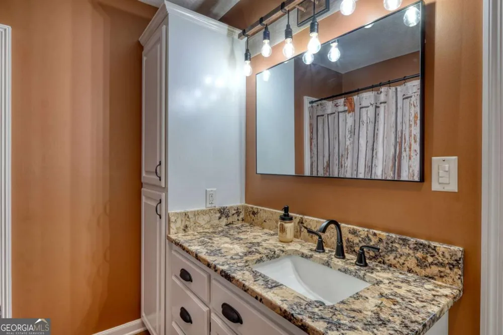 18 Tranquility TRL Blairsville, GA 30512
