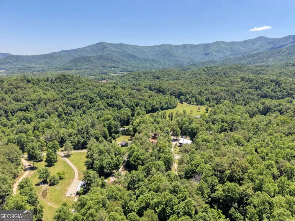 18 Tranquility TRL Blairsville, GA 30512