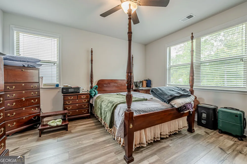 7590 Ansley View LN Cumming, GA 30028